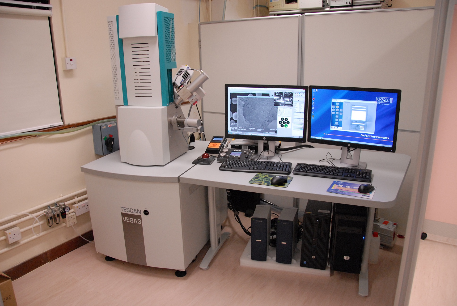 Tungsten SEM with EDX View 3